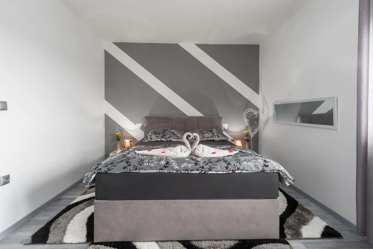 Apartment 50 Shades Of Grey بوريتش 0*,  كرواتيا